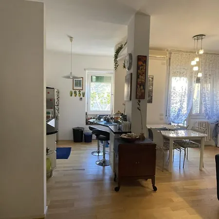 La Casa Del Giglio Apartment *