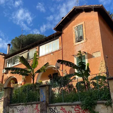 Apartment La Casa Del Giglio Rome